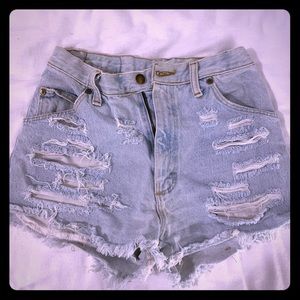 High Wasted Shorts